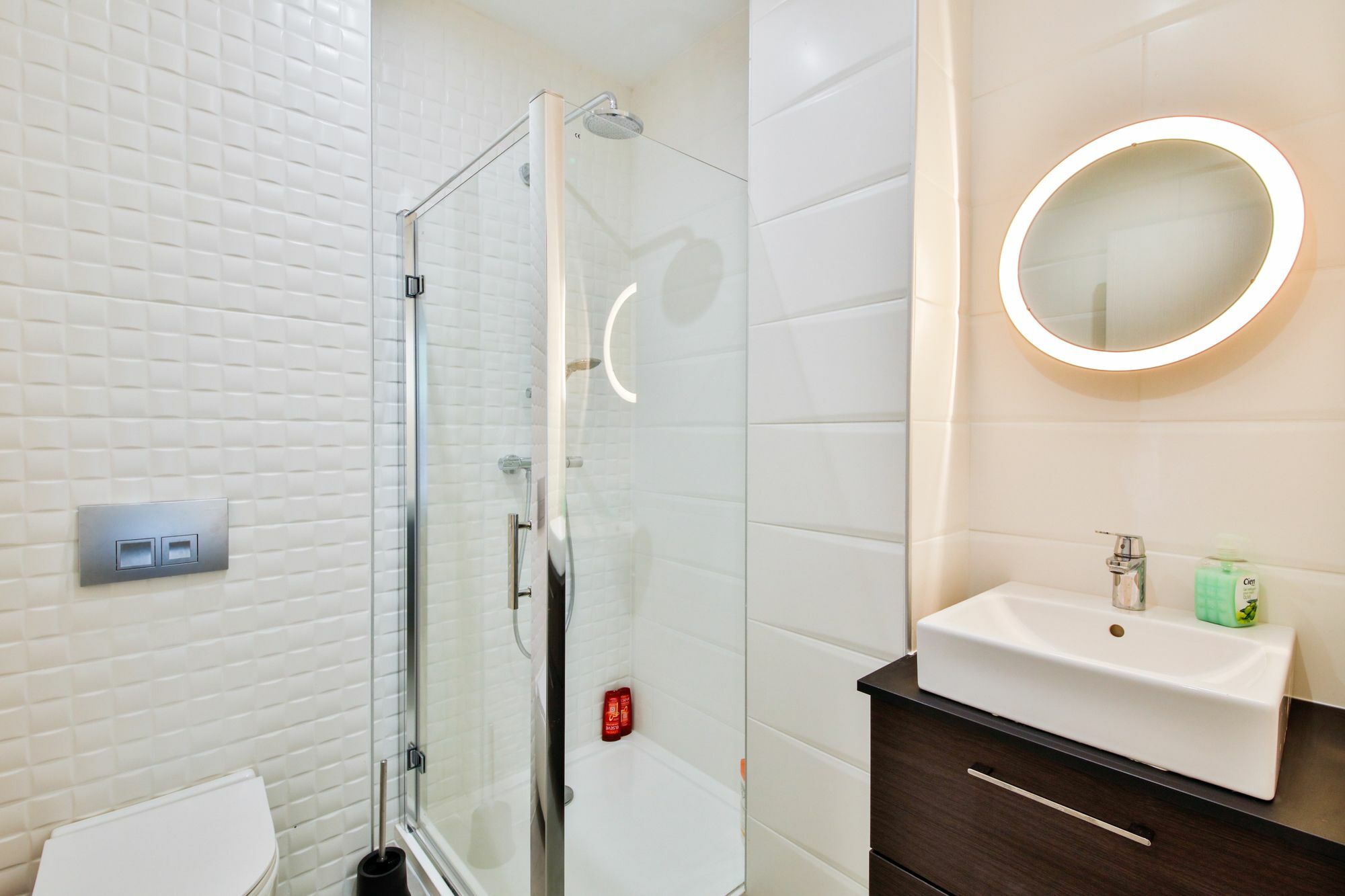 Hotel Blue Nights 108 *